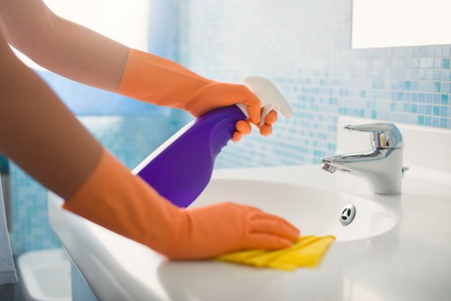 Professional cleaning company in Haringey servicing a modern home